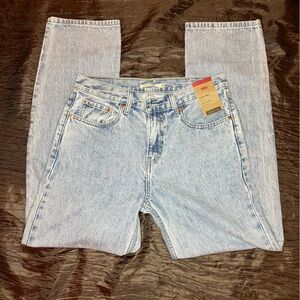 NWT LEVIS LOW PRO WOMENS 28